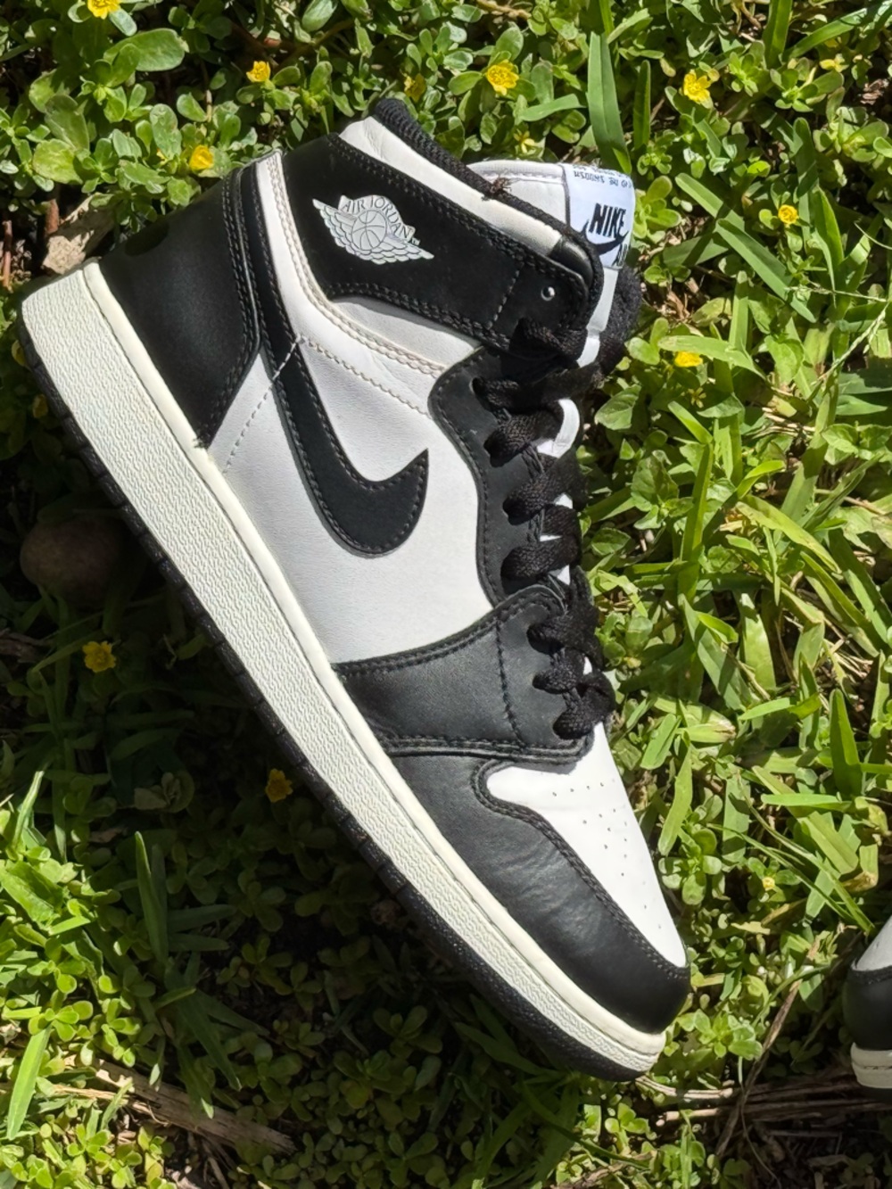 Nike Air Jordan 1 Retro High OG "Black White" GS - Picture 3 of 15